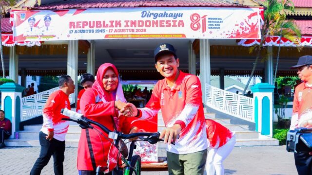 RIBUAN WARGA TEBING TINGGI PADATI LAPANGAN MERDEKA MERIAHKAN SEMARAK HUT KE-81 RI