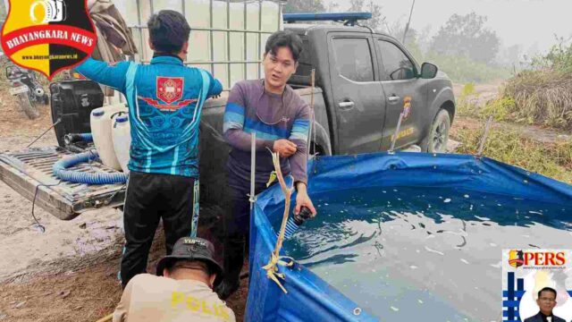 Tak Kenal Lelah, Personel Polda Kalteng Gempur Karhutla di Penjuru Kota Palangka Raya