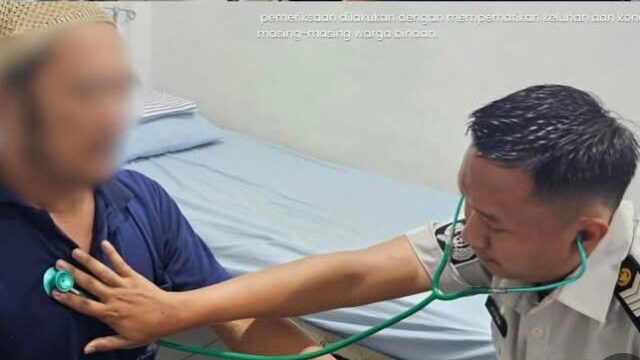 Petugas Klinik Rutan Kandangan Sigap Berikan Pelayanan Kesehatan, Pastikan Warga Binaan Tetap Sehat