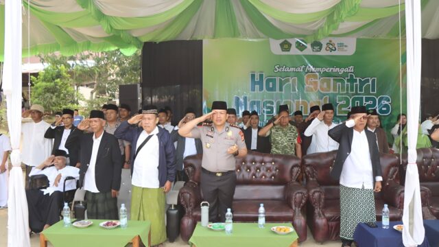 ​Kapolres Bengkulu Utara Hadiri Upacara Peringatan Hari Santri Nasional Ke-10 Tahun 2026 di Ponpes AL-UM